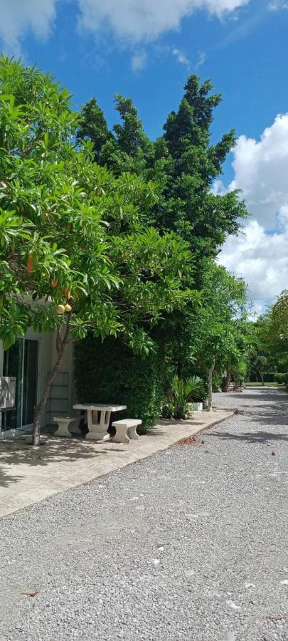 Mem Homestay Чумпхон Экстерьер фото